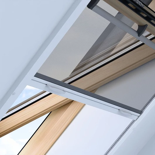 Sítě proti hmyzu do střešních oken